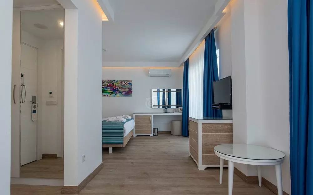 فضای داخلی اتاق هتل گارسیا ریزورت اند اسپا